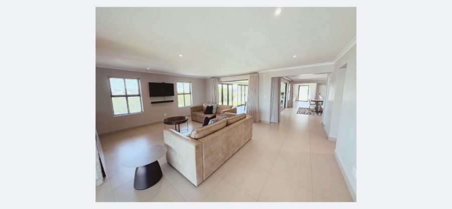 4 Bedroom Property for Sale in Grotto Bay Western Cape